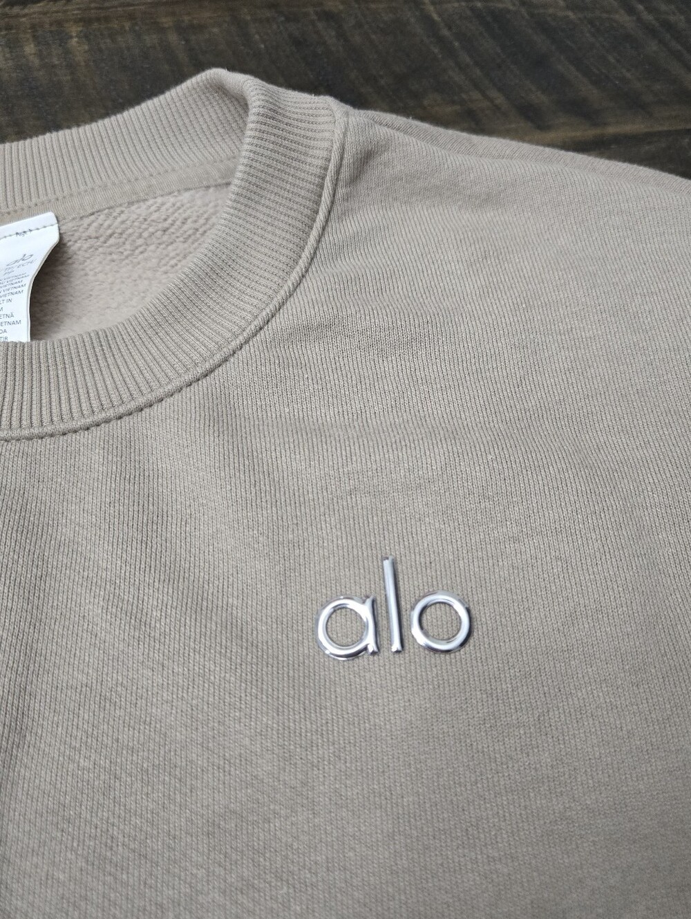 ALO Accolade Sweatshirt | XS - Picture 4 of 6